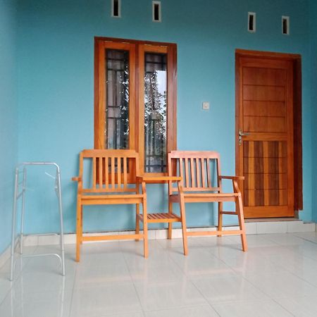 Embun Rinjani Homestay Сенару Екстериор снимка