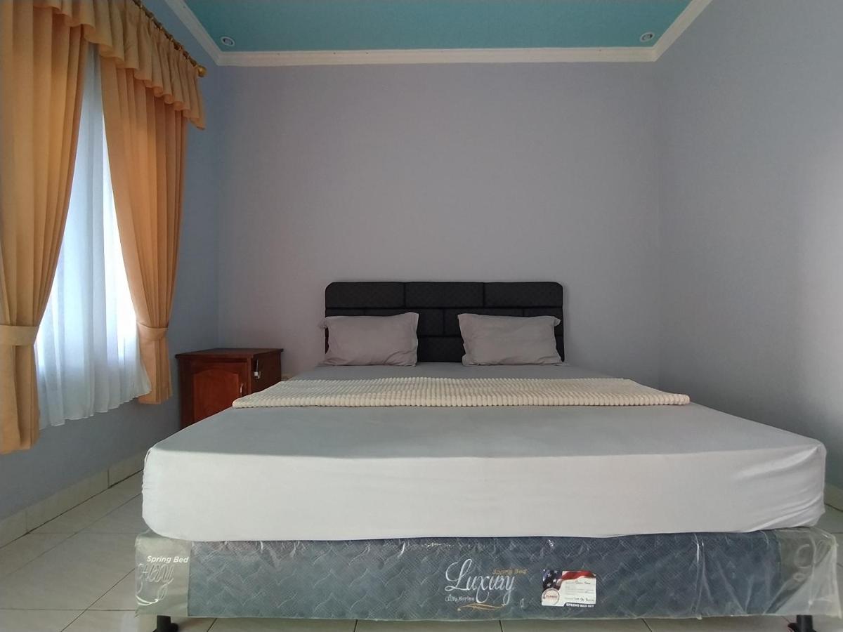 Embun Rinjani Homestay Сенару Екстериор снимка