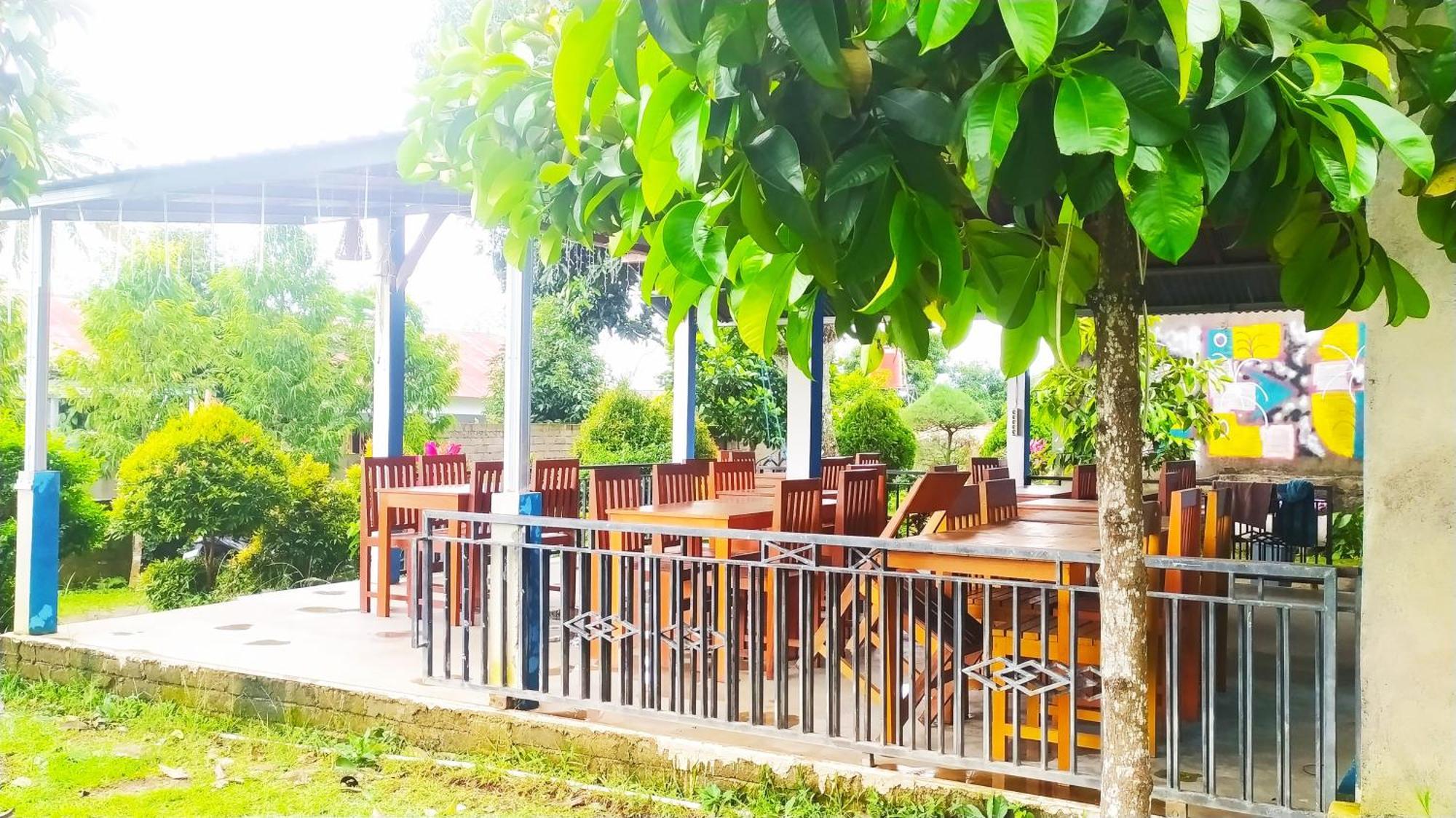 Embun Rinjani Homestay Сенару Екстериор снимка