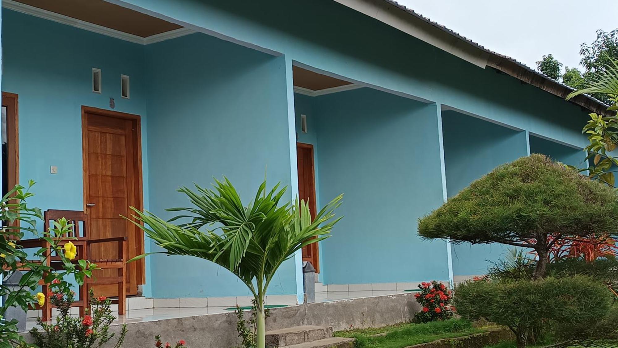 Embun Rinjani Homestay Сенару Екстериор снимка