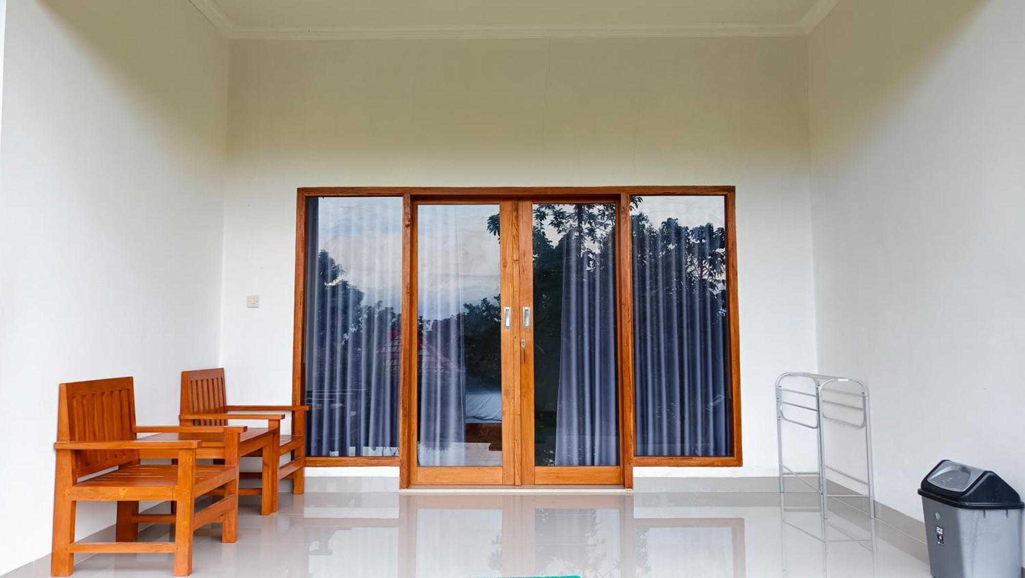 Embun Rinjani Homestay Сенару Екстериор снимка